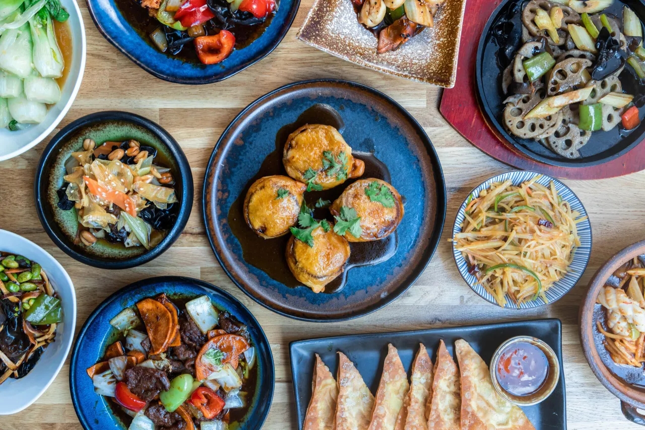 Gdzie zjeść w Harrachowie? Odkryj najlepsze restauracje i smaki