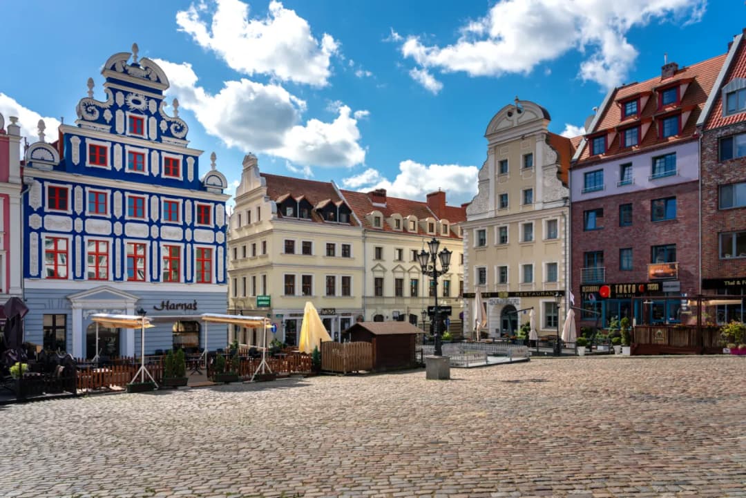 Gdzie dobrze zjeść w Szczecinie? Odkryj najlepsze miejsca na jedzenie