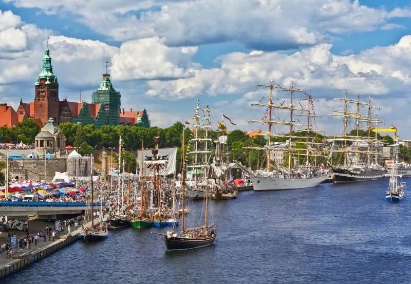 Czy Szczecin leży nad morzem? Odkryj bliskość do Bałtyku